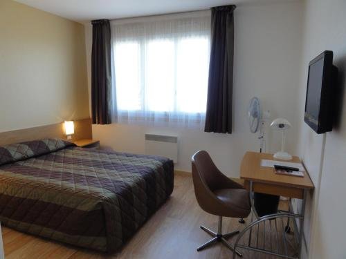 Фото Hotel Le Boischaut - Citotel Chateauroux