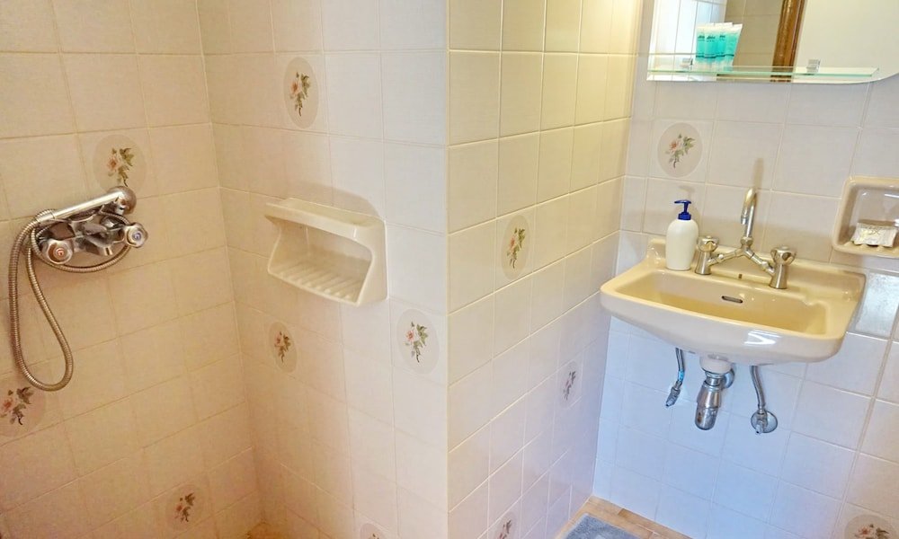 Фото Yialos Studios