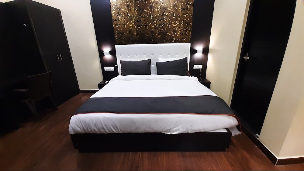 Фото Hotel Grand Bhagwat