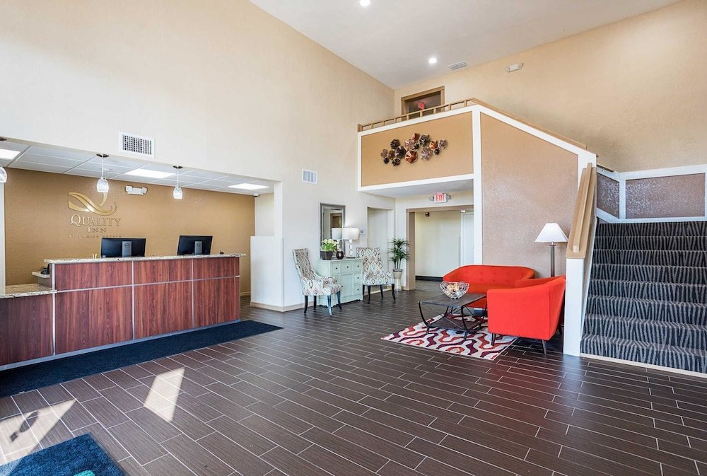 Фото The Heritage Park Inn