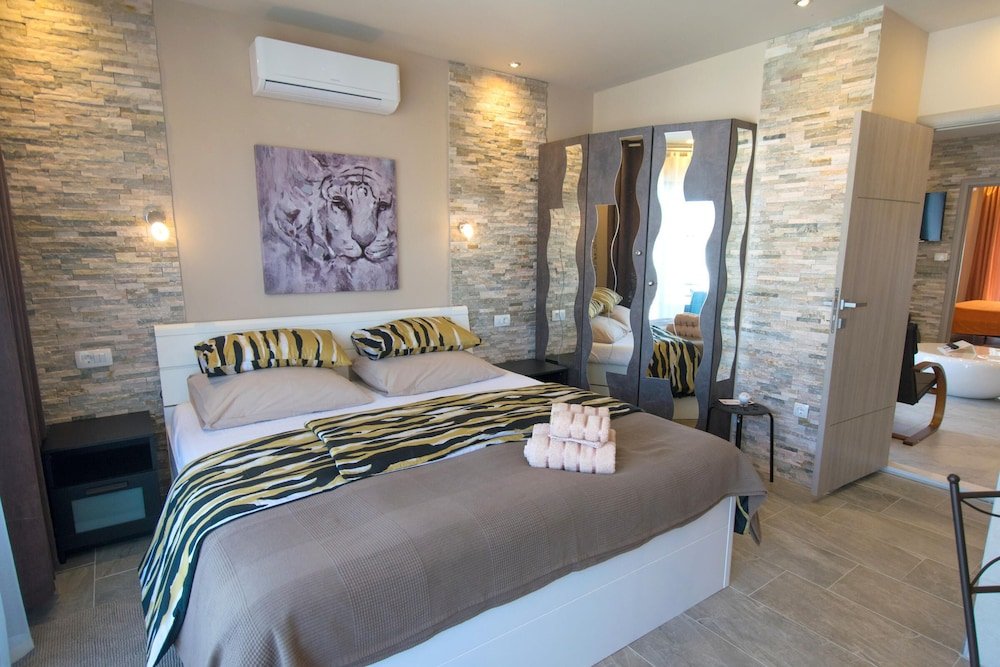 Фото Apartments Bogović