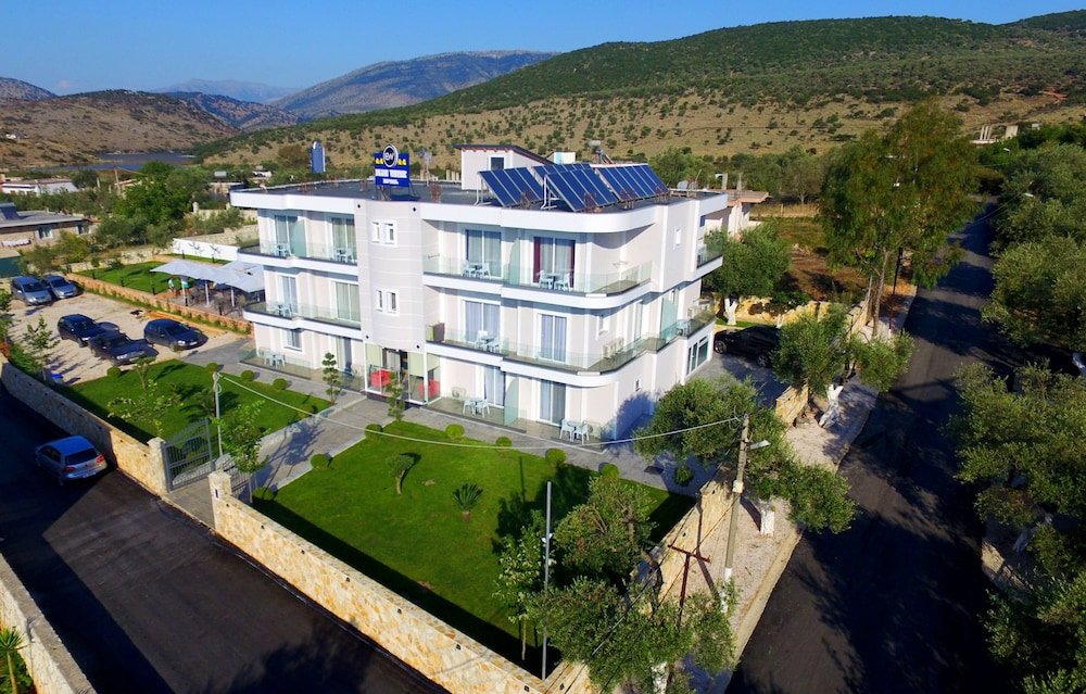 Фото Blue Water Hotel