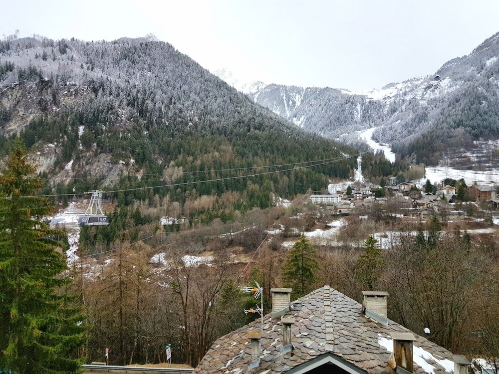 Фото iH Hotels Courmayeur Mont Blanc Resort