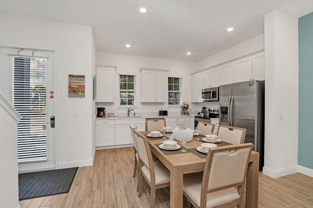 Фото 8000 Lost Shaker Lane