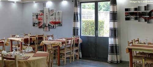 Гостиница Hotel Restaurant La Chaumiere Les Mureaux - Flins в Ле-Мюро