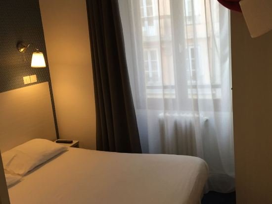 Фото Au Patio Morand Hotel