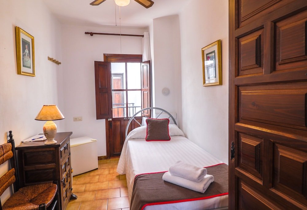 Фото Pensión Sevillano