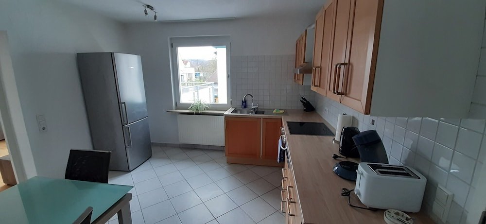 Фото Fewo Reutlingen Heinestrasse Dg