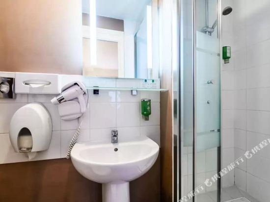 Фото Sure Hotel by Best Western Lorient Centre