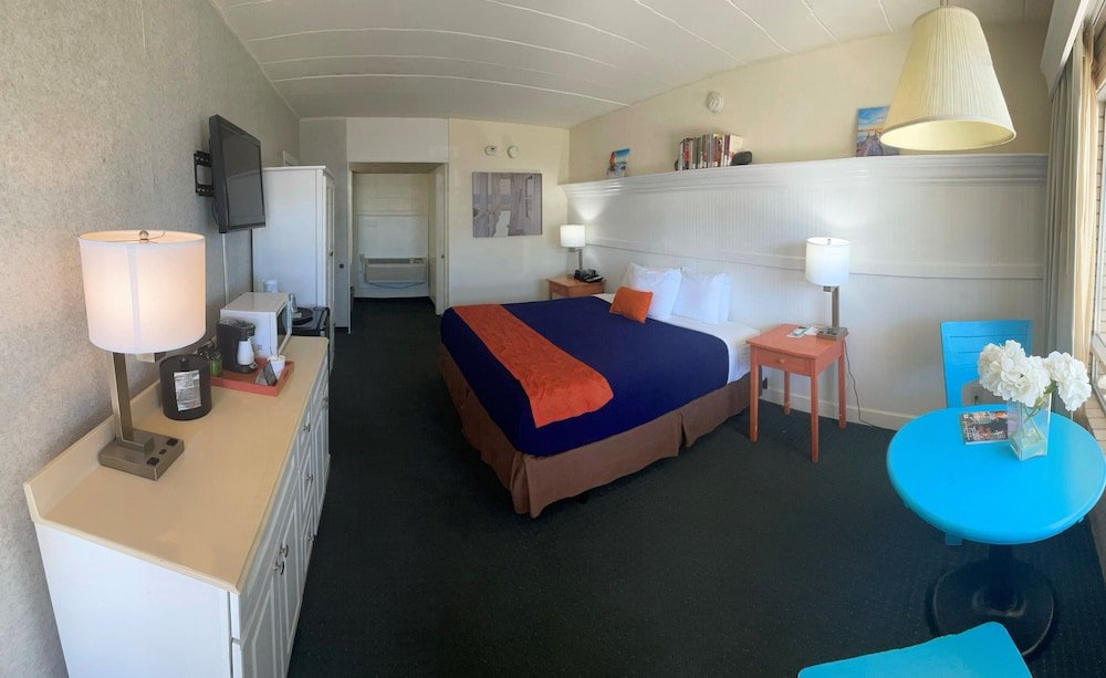 Фото Gaido's Seaside Inn