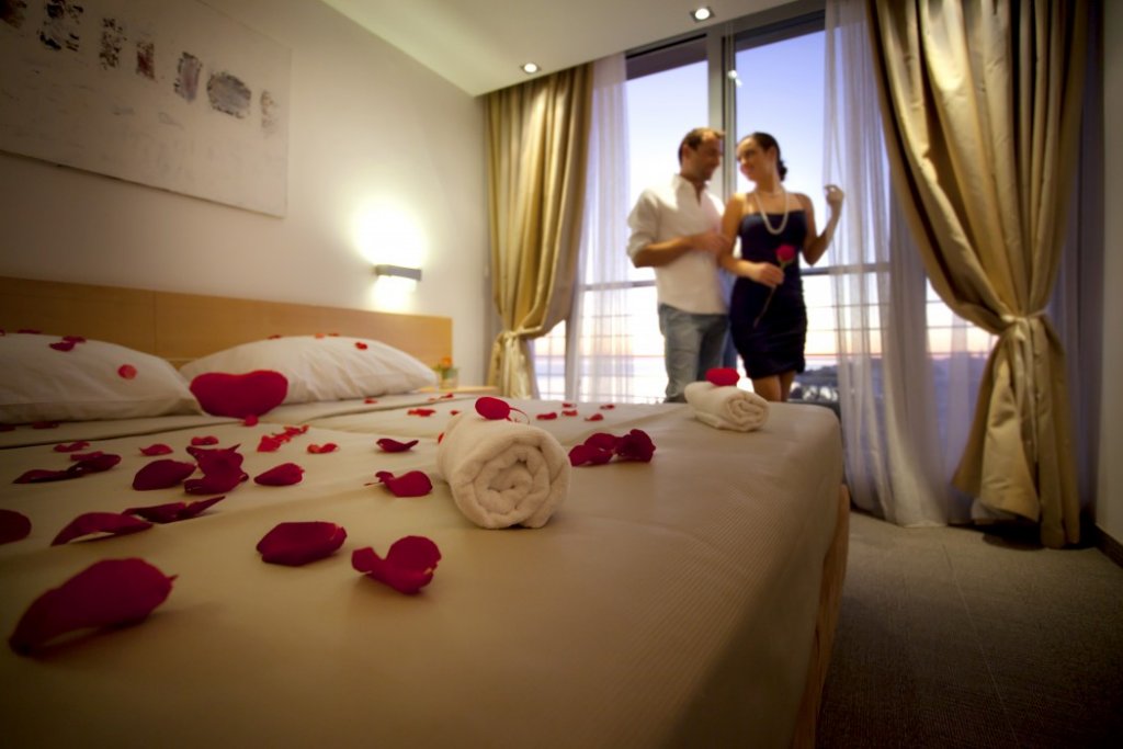 Фото Aminess Maestral Hotel