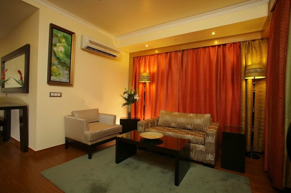 Фото JüSTa Panchsheel Park