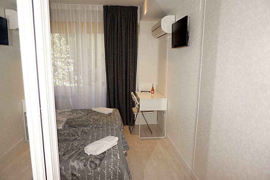 Фото Far Home Gran Vía