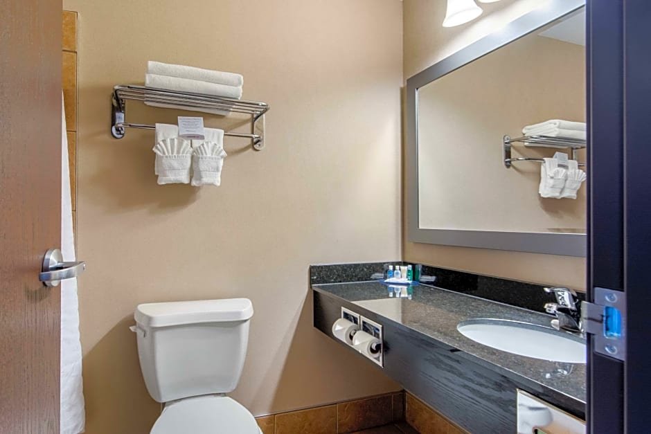 Фото Comfort Inn & Suites