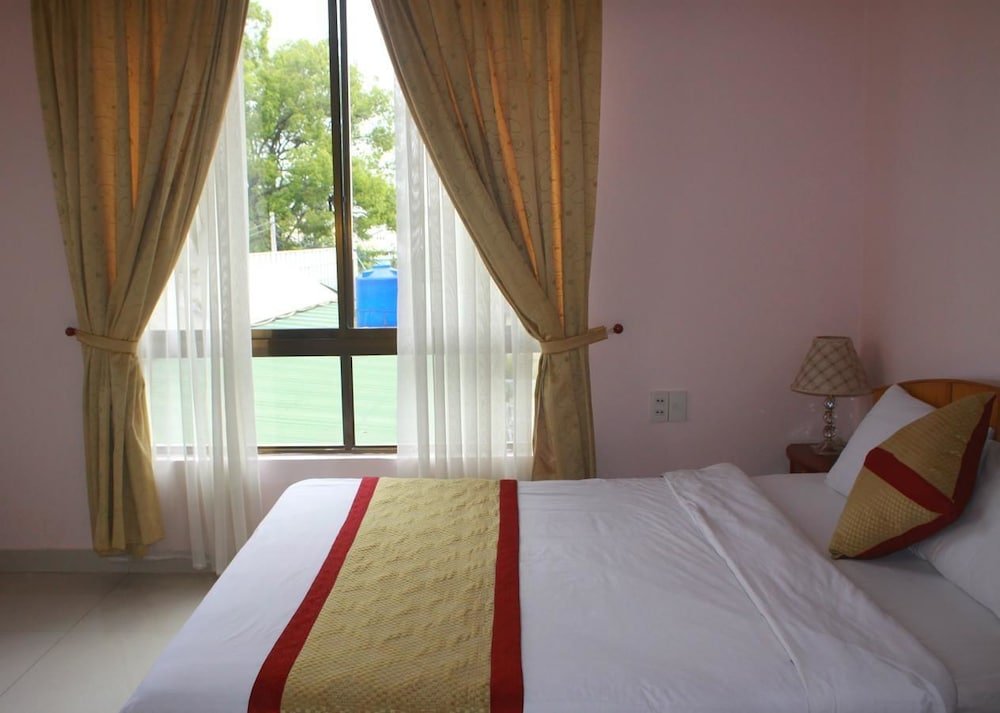 Фото Gold Night Hotel