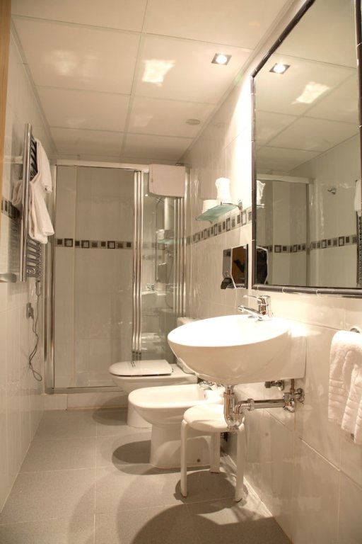 Фото Villa de Ermua Hotel