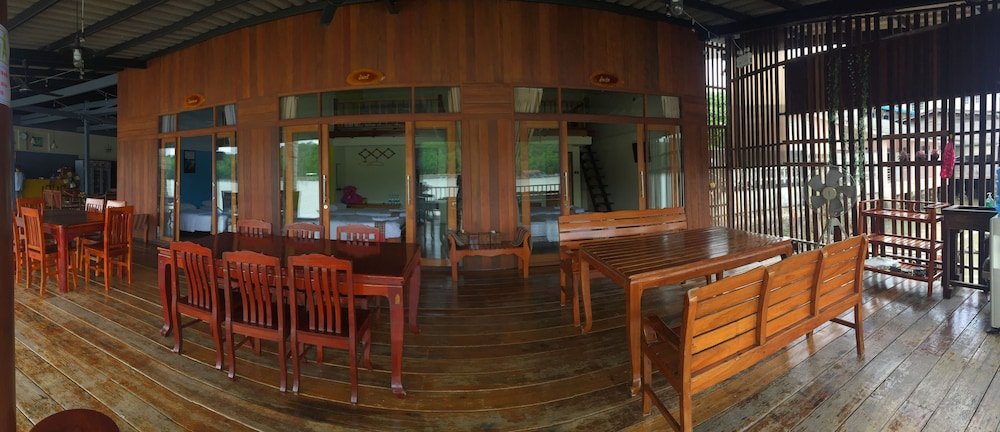 Фото Baanchansamut Homestay