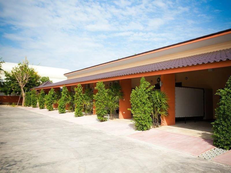 Фото отеля 2