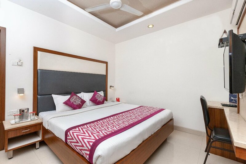 Гостиница Oyo 683 Hotel Sri Chakra Inn