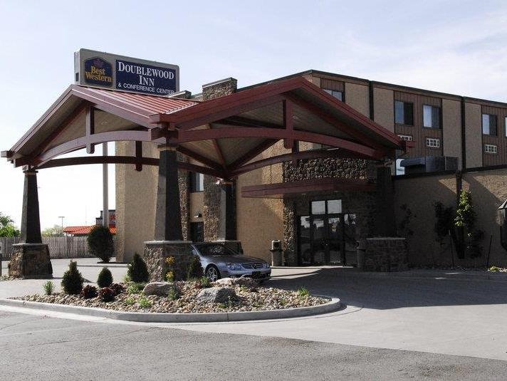 Фото Ramada by Wyndham Fargo