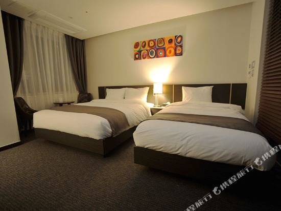 Фото Yongin Central Co'op Hotel