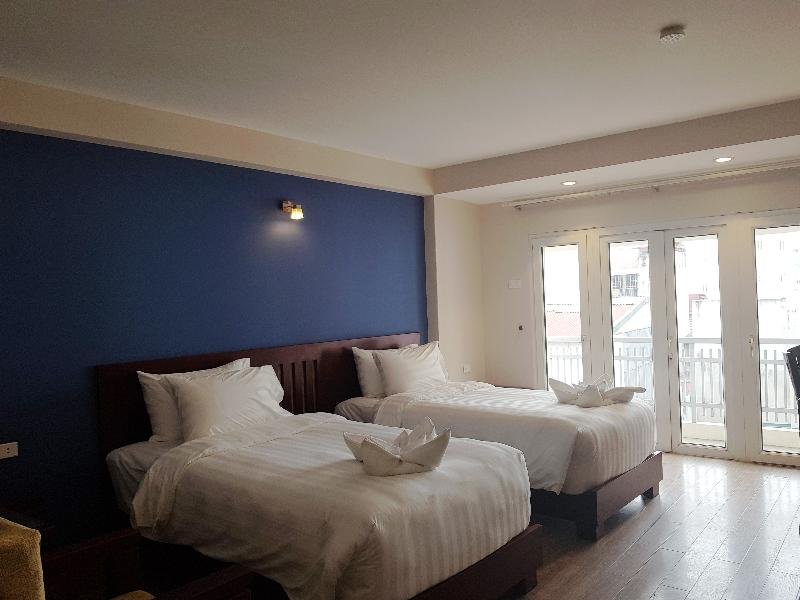 Фото Hanoi La Castela Hotel