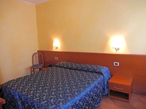 Фото Albergo dei Leoni