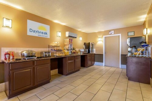 Гостиница Days Inn by Wyndham Breezewood