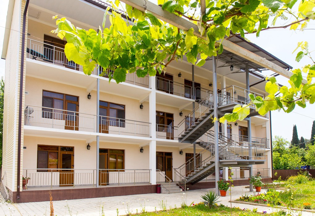 Фото отеля 1