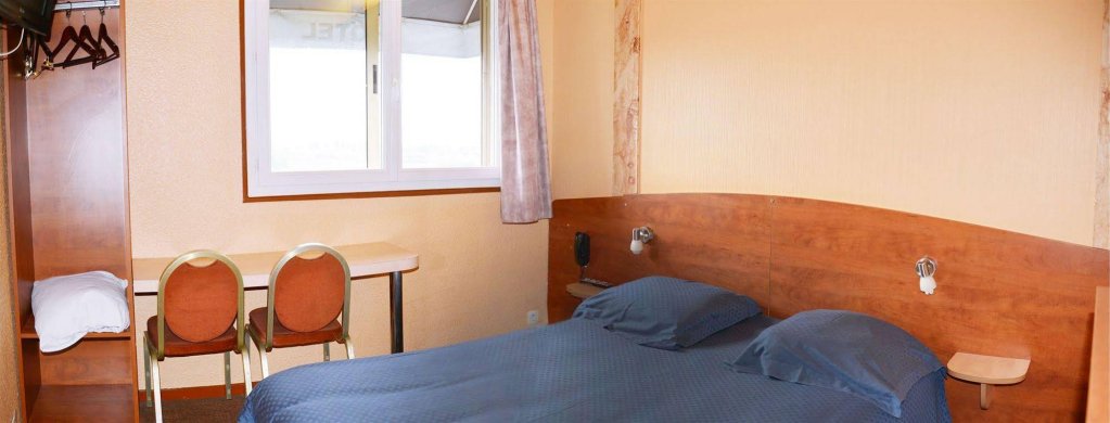 Фото Hôtel le Cheval Noir