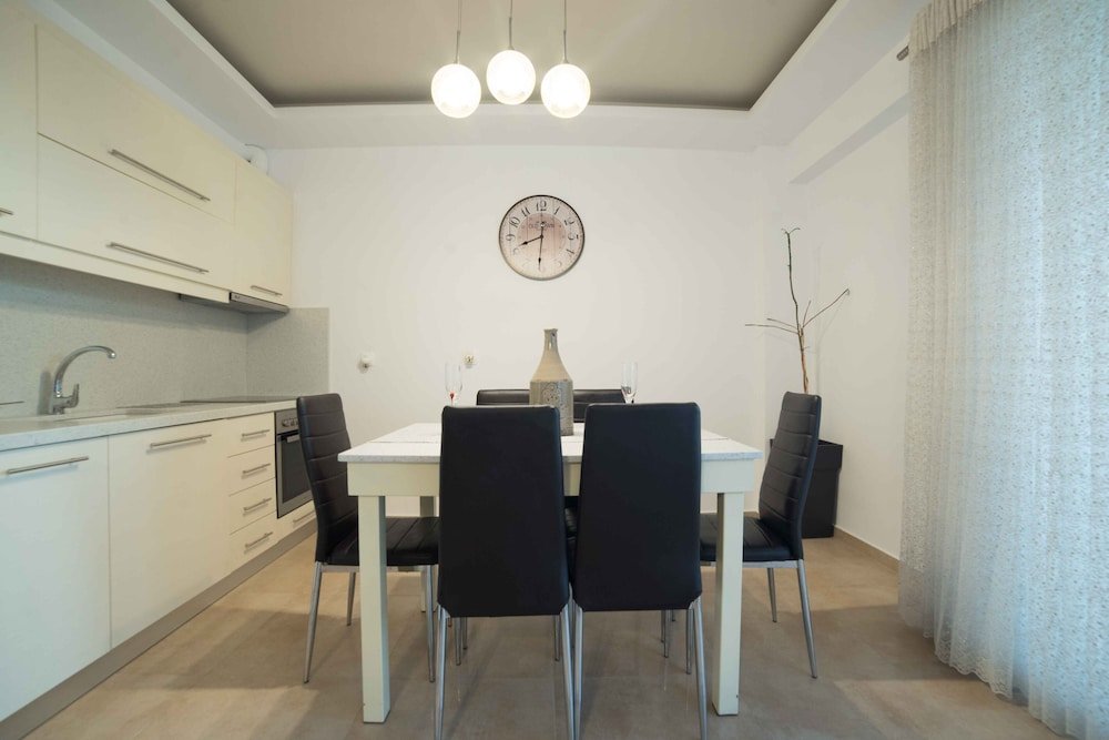 Фото Bella Mare Luxury Apartments