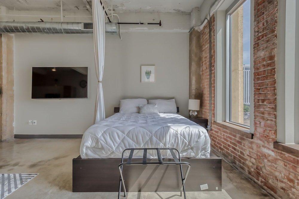 Фото Luxury Downtown Dallas Stay by Amyfinehouse