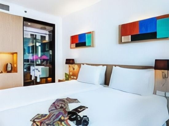 Фото Vic3 Bangkok Hotel