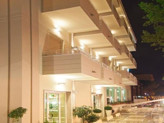 Фото Hotel Muccioli