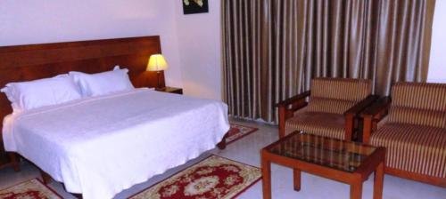 Фото Garr Hotel