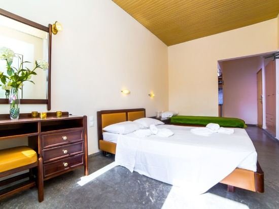 Фото Ambrosia Hotel