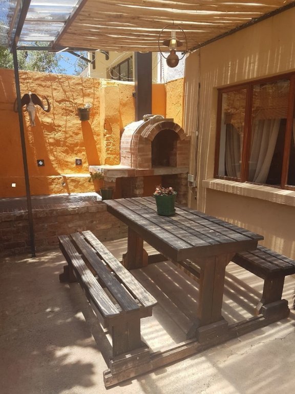 Фото Trackers Inn