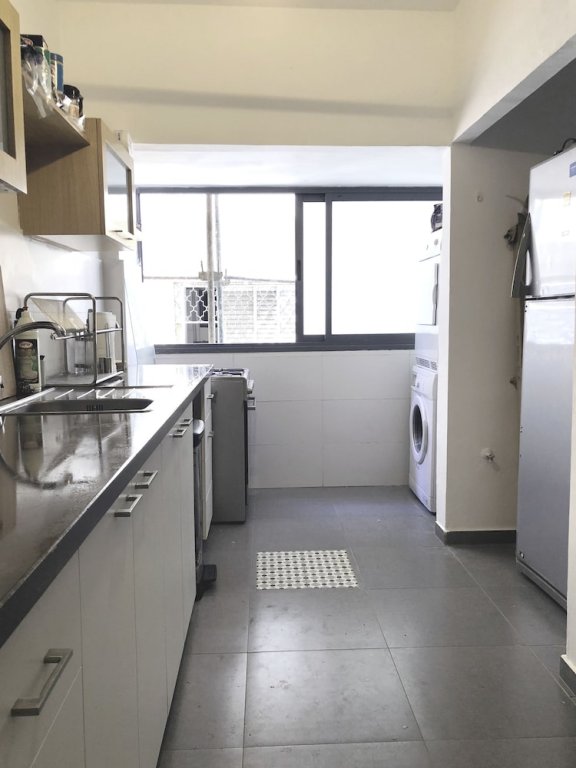 Фото 2 Bedroom Apartment with Hot Tub Facing Bograshov Beach