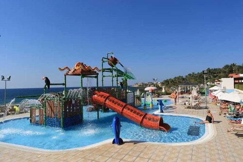 Гостиница Aqua Sol Water Park Resort в Районе Пафос