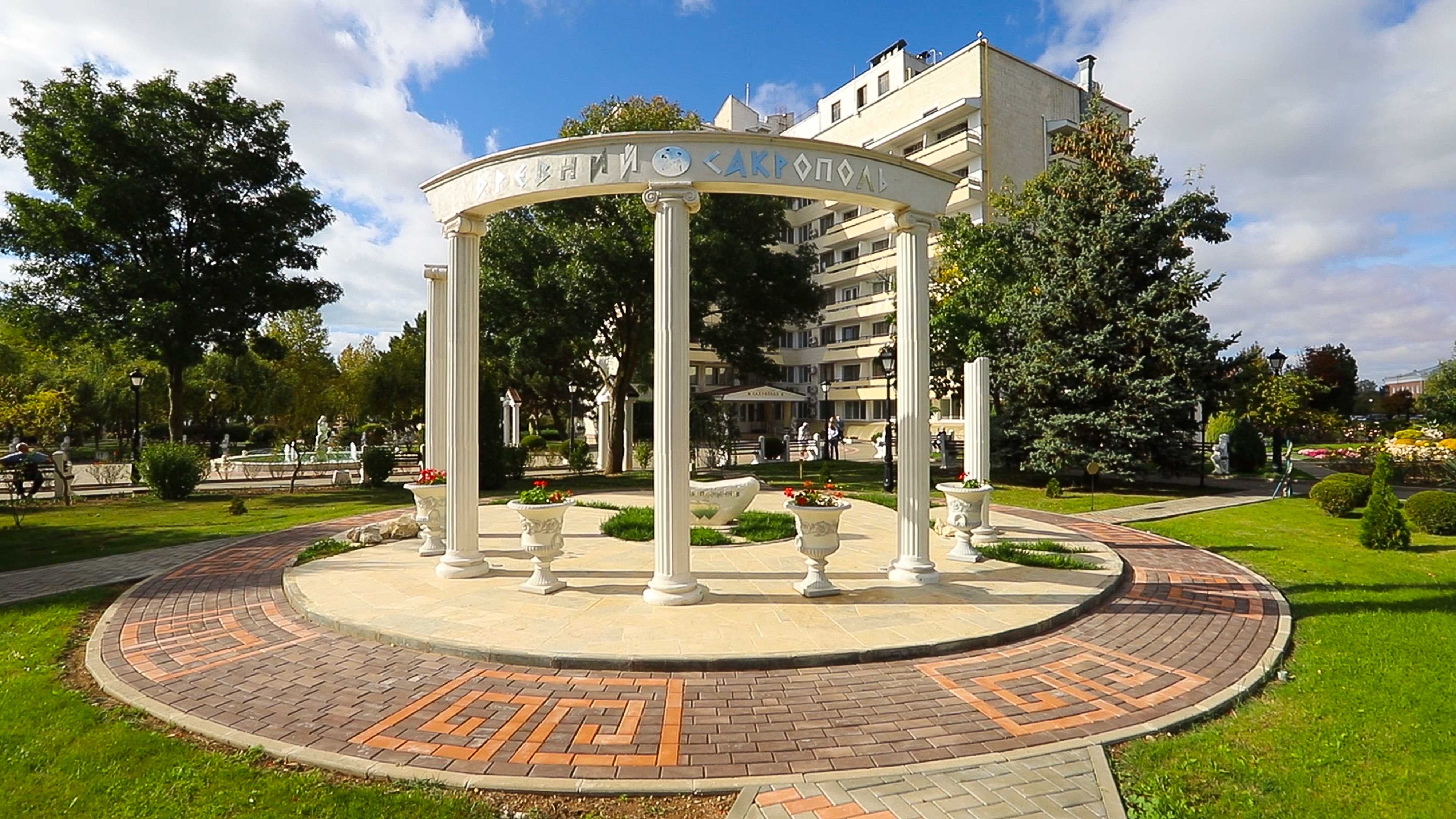 Фото отеля 1