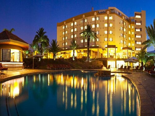 Гостиница Mövenpick Hotel Windhoek в Виндхуке