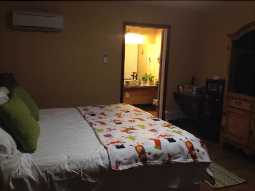 Фото Hh Creek Inn