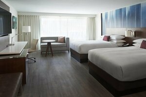 Гостиница Toronto Marriott City Centre Hotel