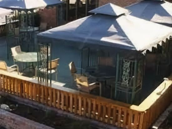 Фото Meadow Court Inn