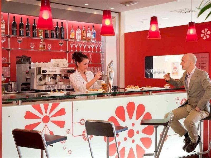 Фото Ibis budget Oviedo