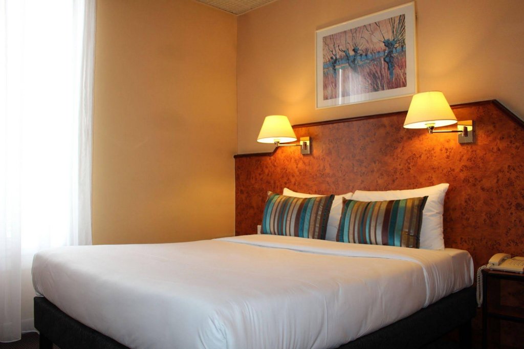 Фото Hôtel de Paris