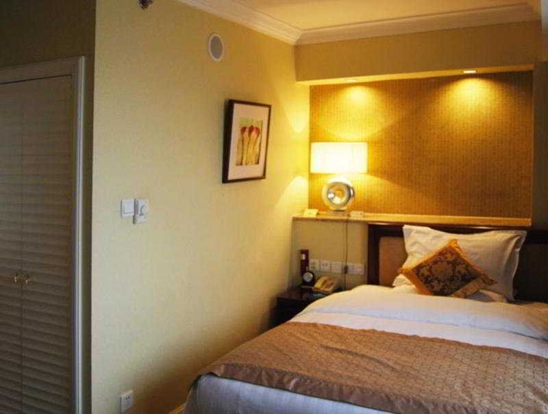 Фото Renaissance Beijing Wangfujing Hotel