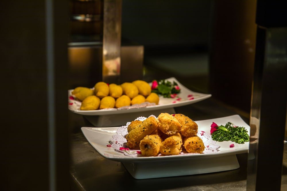 Фото Leeden Hotel Chengdu