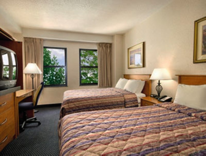 Фото Days Inn by Wyndham Washington DC/Connecticut Avenue