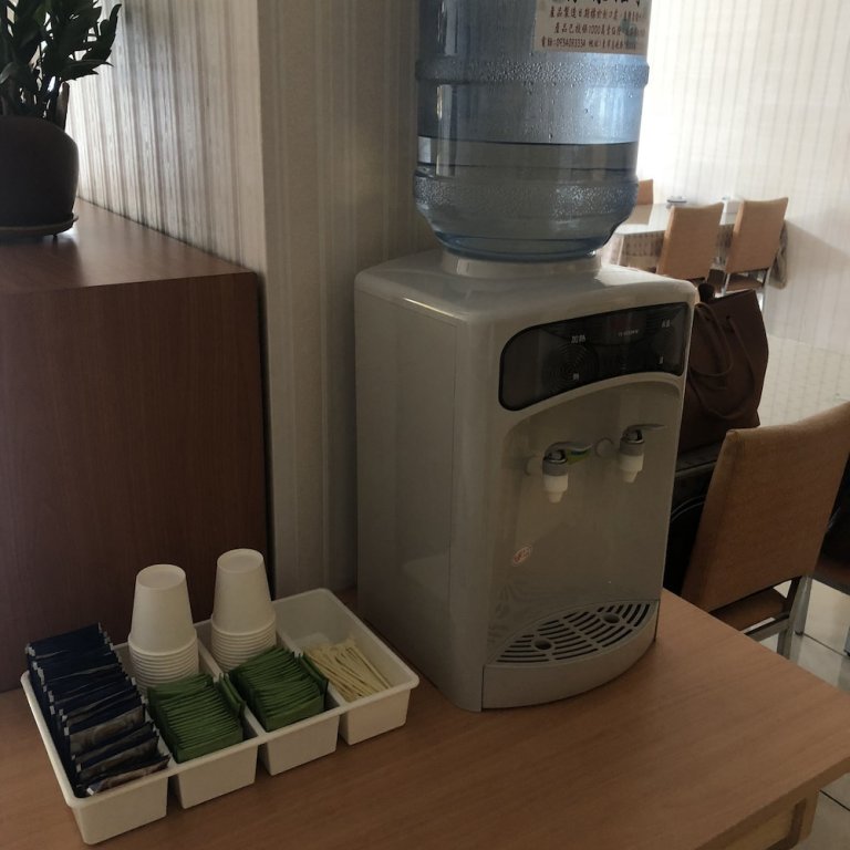 Фото Yinglun Hotel